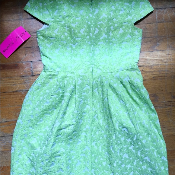 Betsey Johnson Light Green Party dress 👗 - Picture 2 of 3